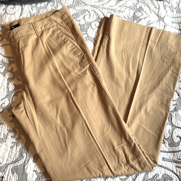 GAP wide leg khaki pants - Picture 1 of 3